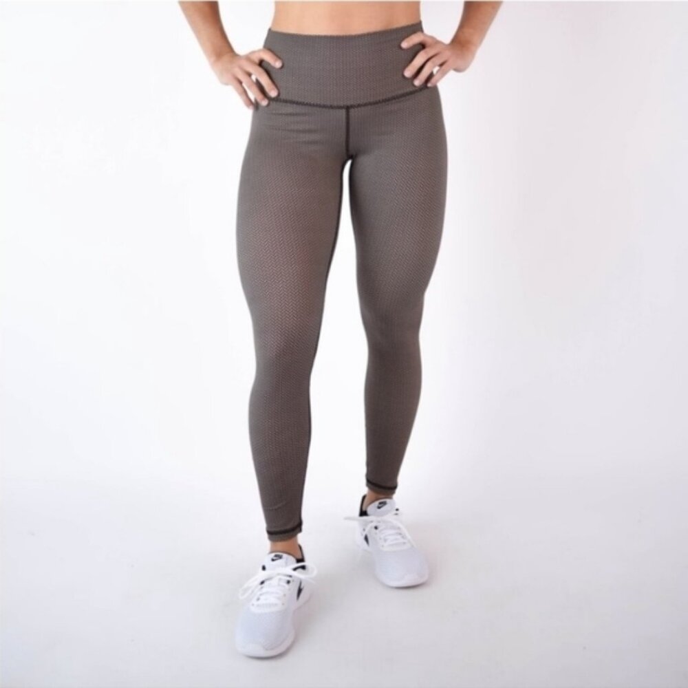 NWOT Fleo El Toro 25" legging XL Herringbone